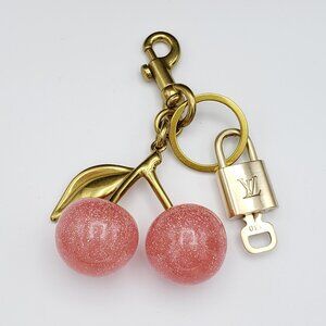 Authentic Louis Vuitton Lock & Key with Unbranded Apple Charm, Keychain 011026